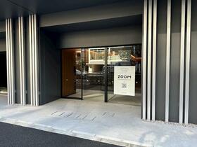 16/16 エントランス