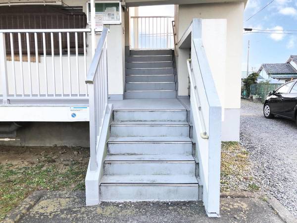 2/3 エントランス