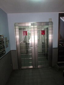 2/3 エントランス