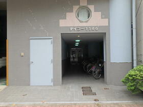 3/3 エントランス