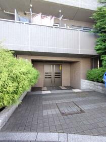 4/4 エントランス