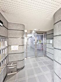 14/15 エントランス