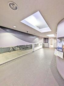 5/5 エントランス