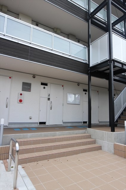 22/30 エントランス