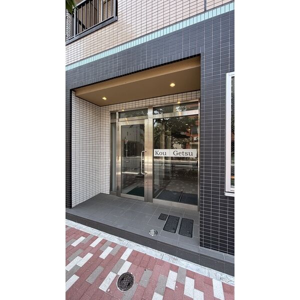 2/3 エントランス