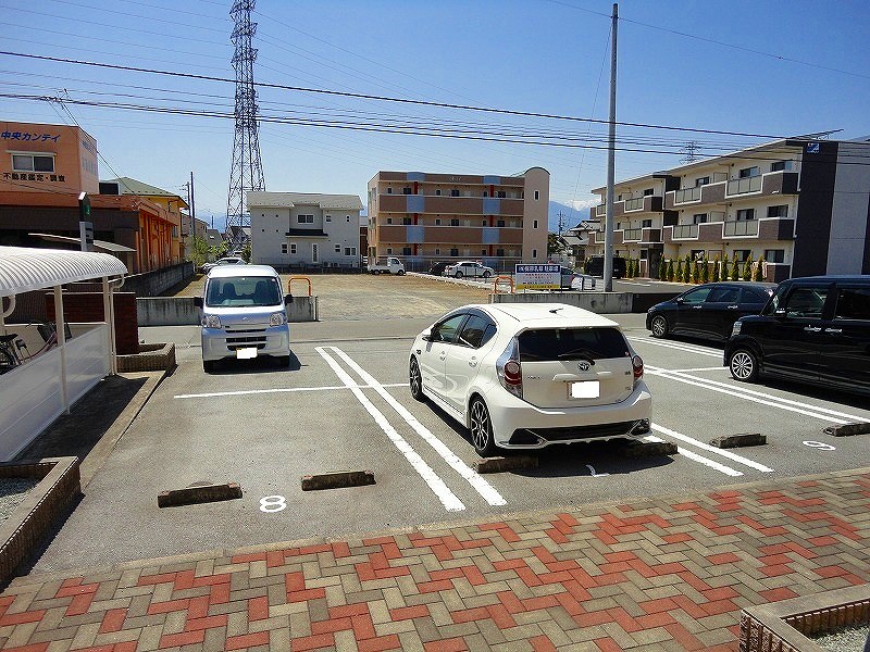 2/8 駐車場