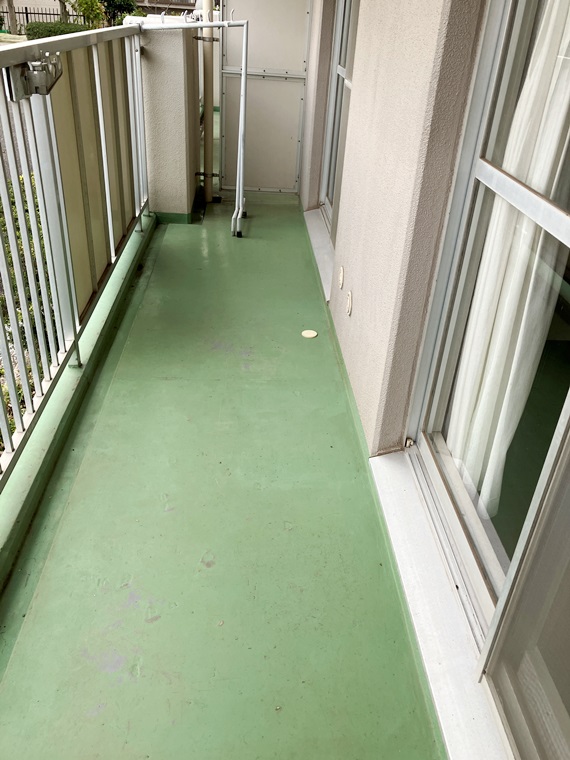 13/17 バルコニー