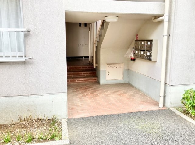 17/17 エントランス