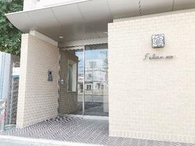 28/30 エントランス