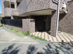 15/15 エントランス