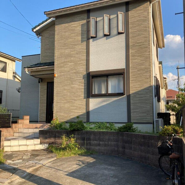 13/16 エントランス