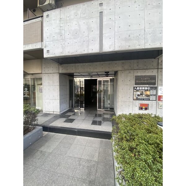 7/11 エントランス