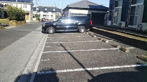 14/14 駐車場