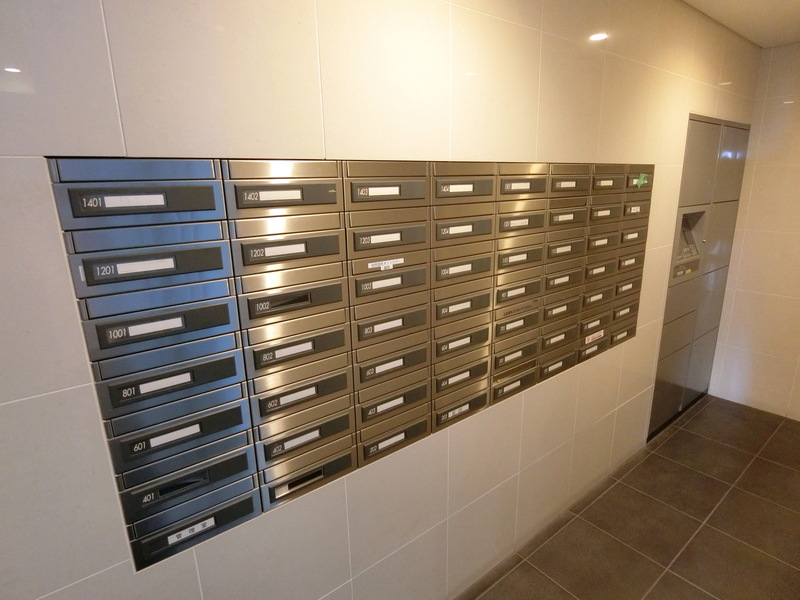 4/5 エントランス