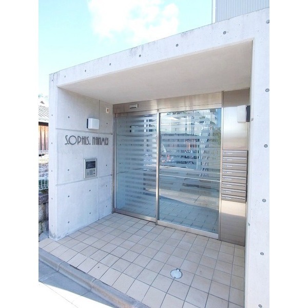 21/21 エントランス