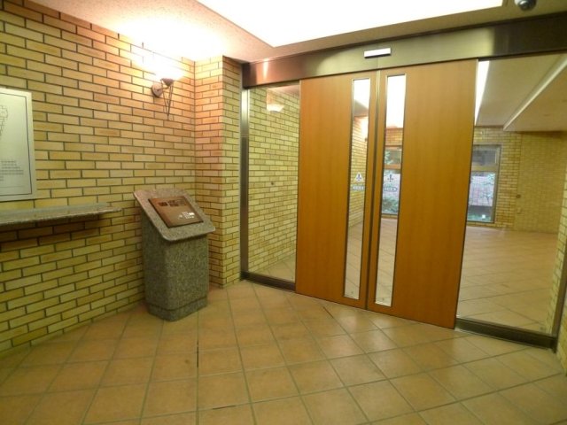 19/21 エントランス