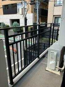 13/18 バルコニー