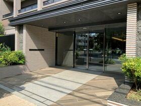 3/3 エントランス