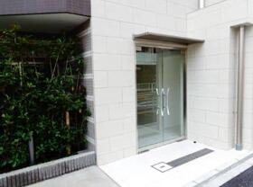 2/2 エントランス