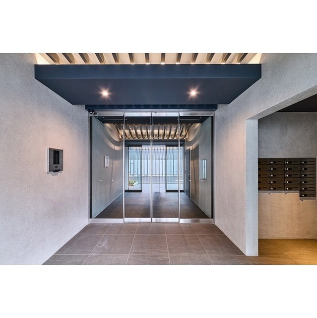 17/17 エントランス