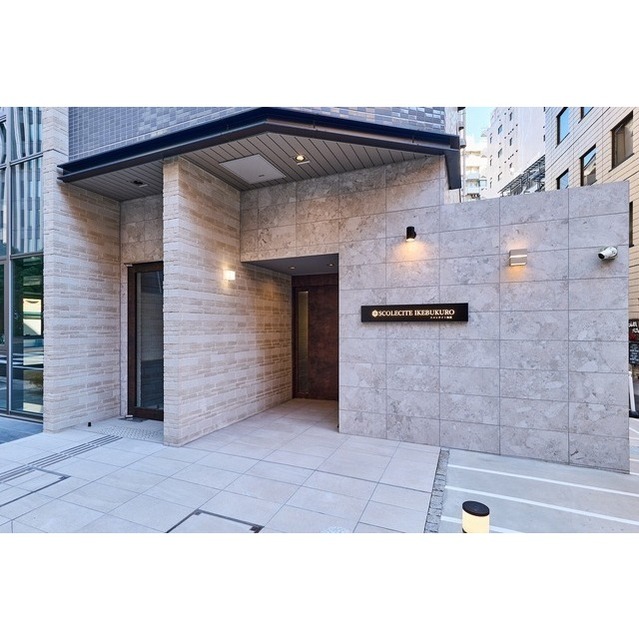 2/2 エントランス