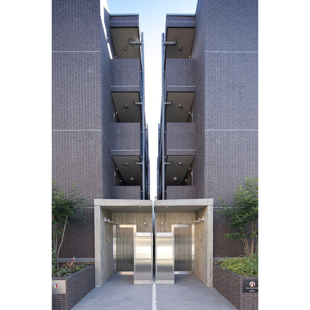 15/17 エントランス