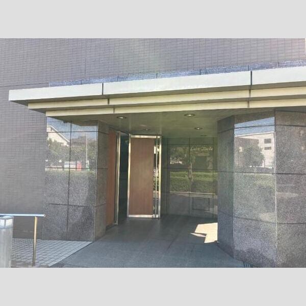 13/15 エントランス