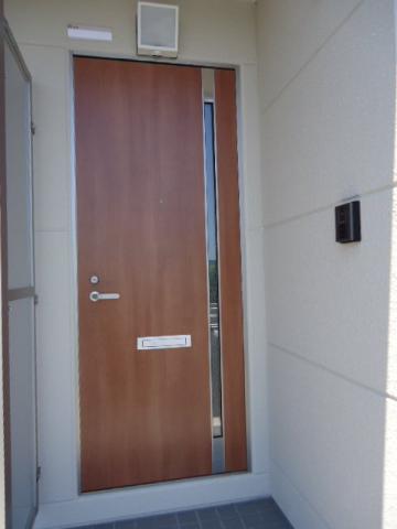 22/28 エントランス