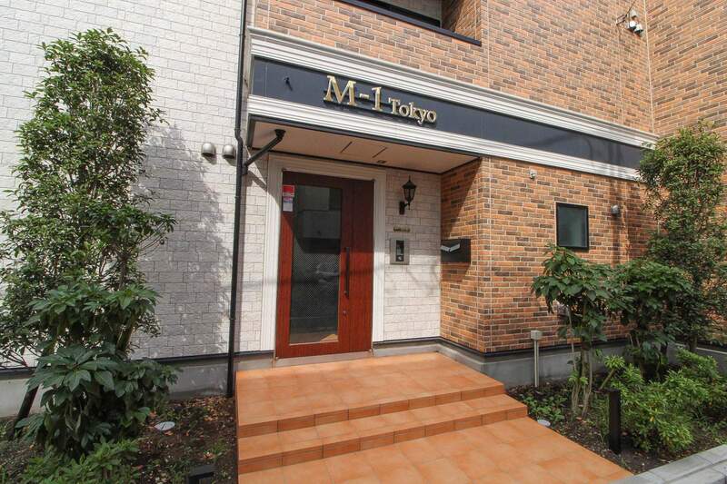 16/26 エントランス