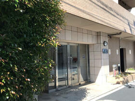 2/3 エントランス