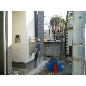 2/2 エントランス