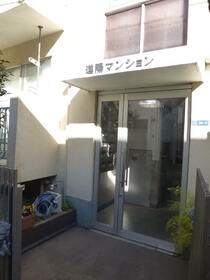 14/15 エントランス