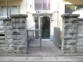 15/15 エントランス