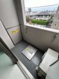 13/16 バルコニー