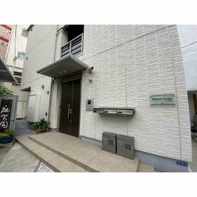 13/13 エントランス