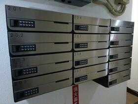 2/3 エントランス