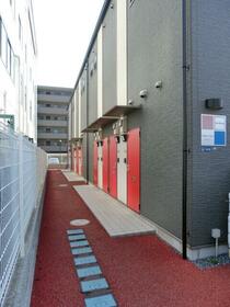 16/16 エントランス