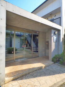 15/16 エントランス