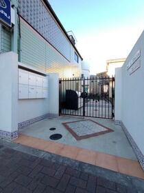 14/14 エントランス