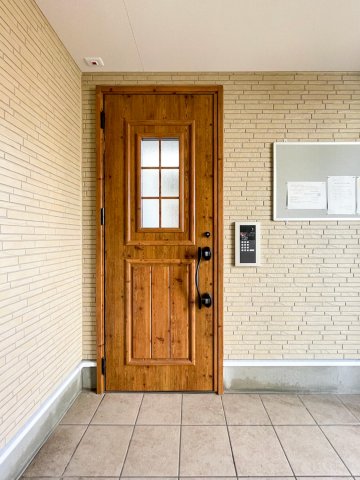 20/20 エントランス