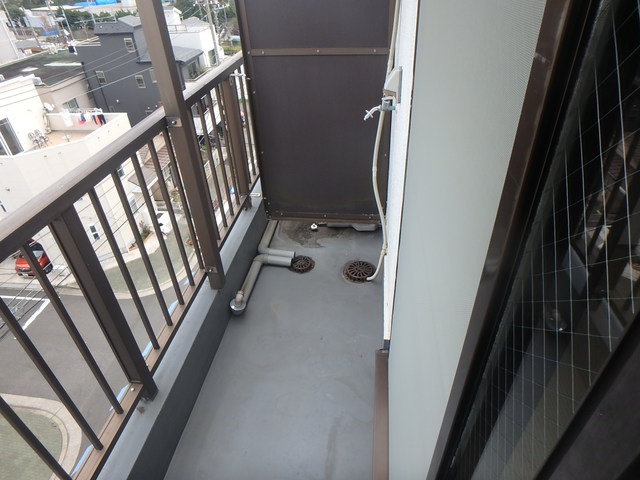 13/21 バルコニー