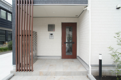 2/3 エントランス