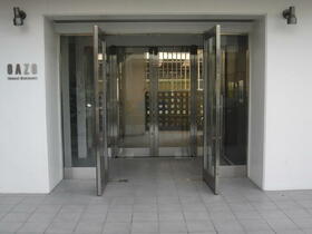 2/2 エントランス