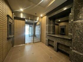 3/3 エントランス