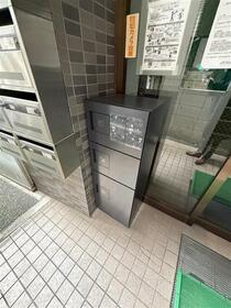 13/13 エントランス