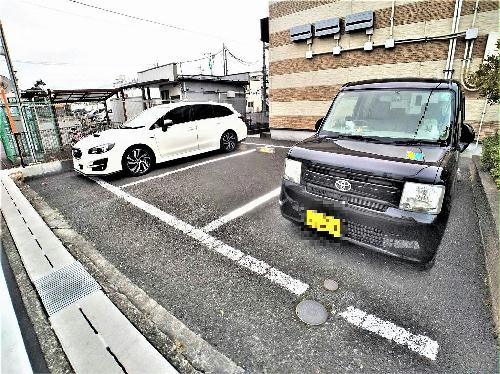14/23 駐車場
