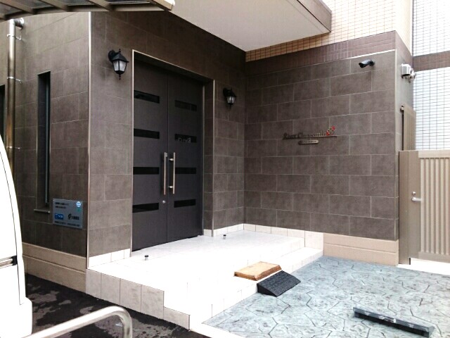 14/20 エントランス