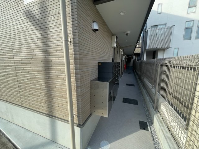 20/27 エントランス