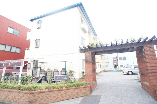 24/26 エントランス