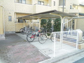 2/4 エントランス